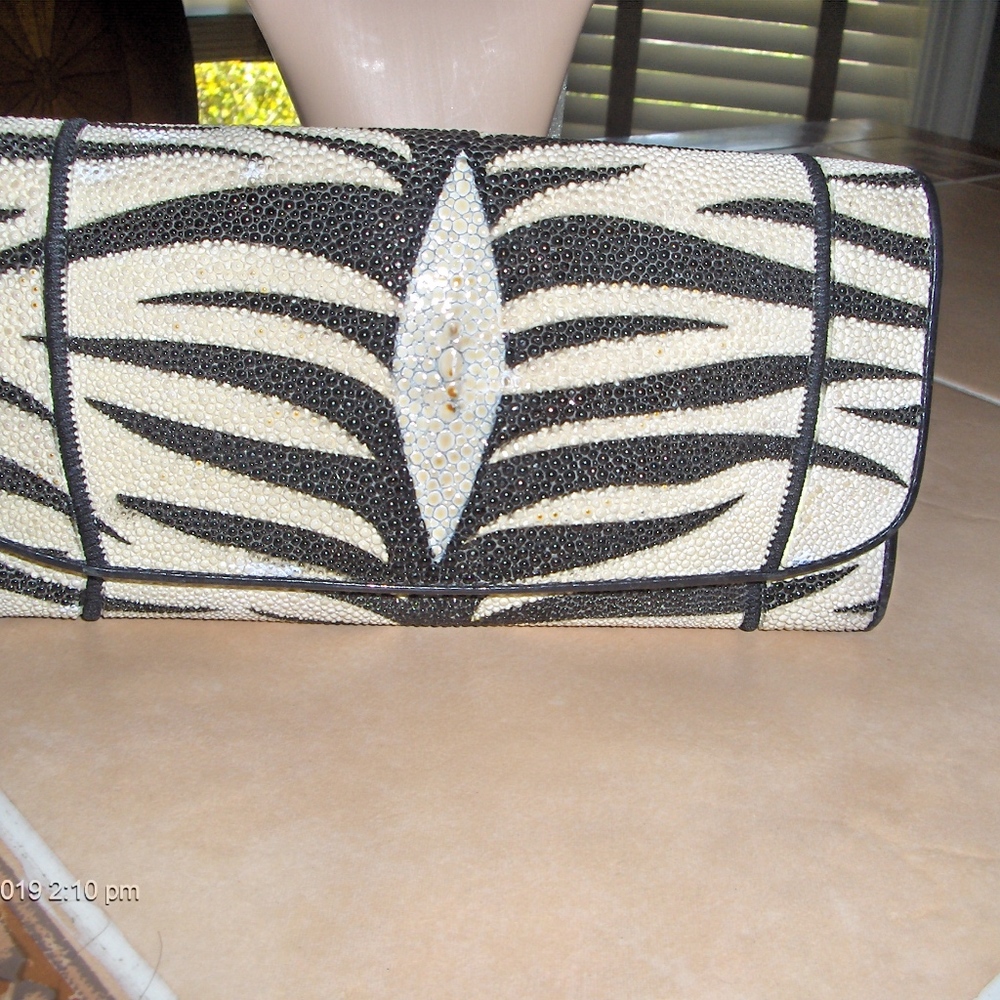 Sting-Ray Wallet